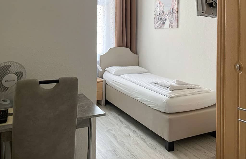 LH_image165_1024-SharpenAI-Motion