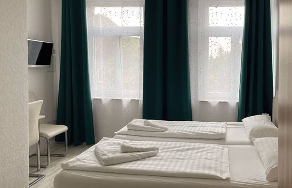 LH_image83_1024-SharpenAI-Motion